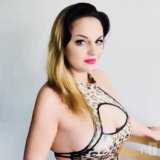 Hobbyhure Cathy Blond, Essen